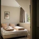 Heide Met Hottub & Sauna | 26 Personen Holiday home Wekerom