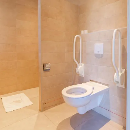 Holiday home Heide | 26 Personen Wekerom