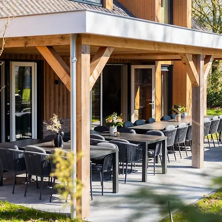Heide Met Hottub & Sauna | 26 Personen Hébergement de vacances Wekerom