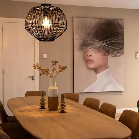Heide Met Hottub & Sauna | 26 Personen Feriehus Wekerom