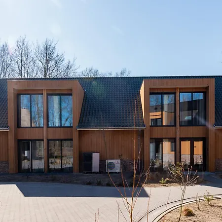 Heide Met Hottub & Sauna | 26 Personen Wekerom